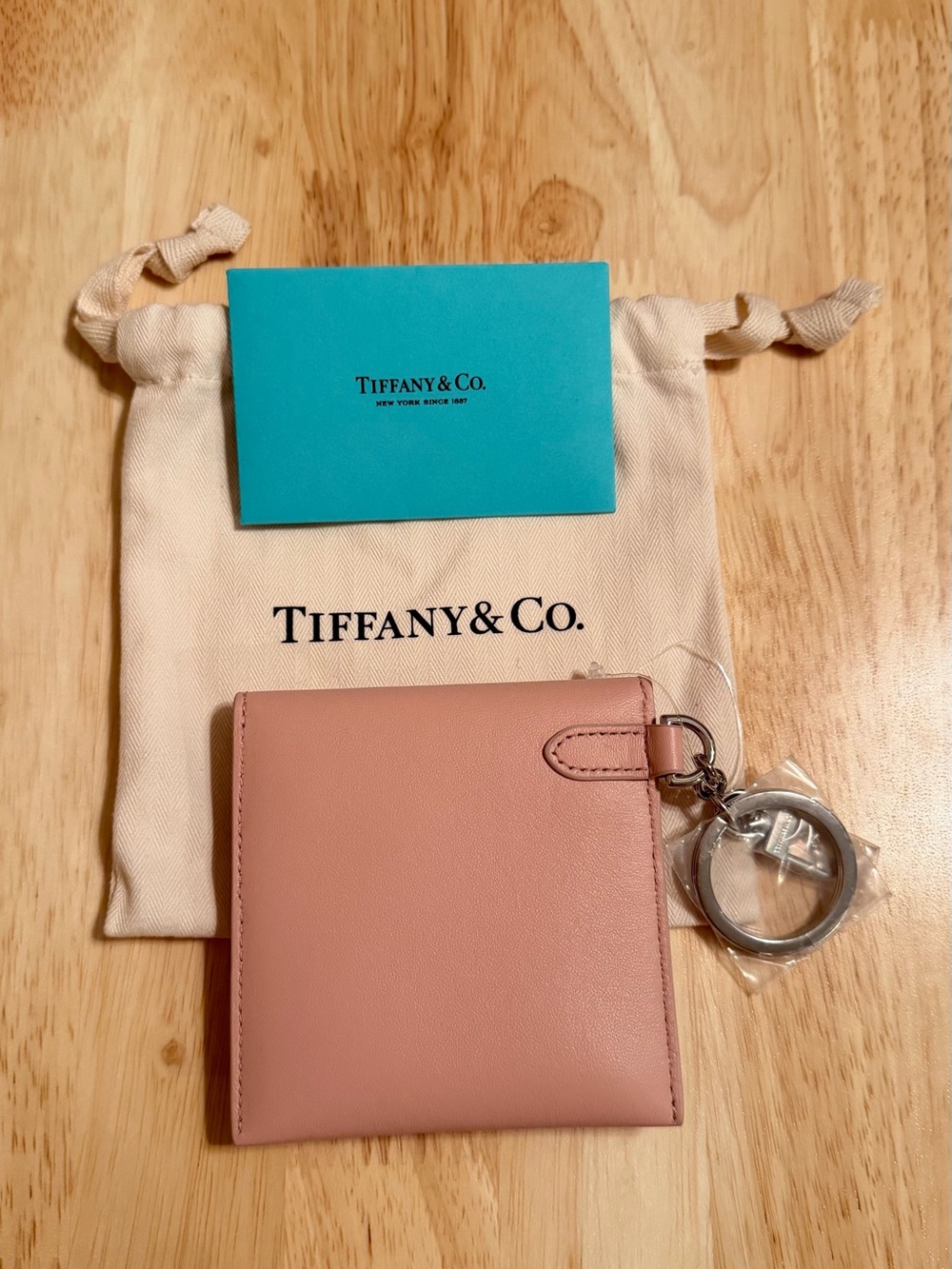 Tiffany & Co. Pale Pink Leather Heart Coin Pouch - Picture 3 of 4
